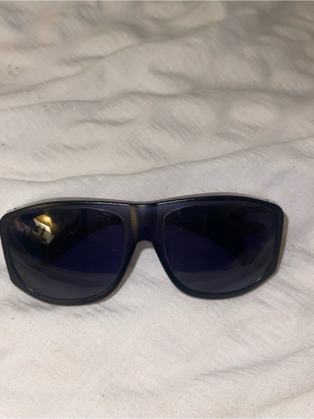 Unisex Solar Shield Fit Over Sunglasses w/ dark blue lenses